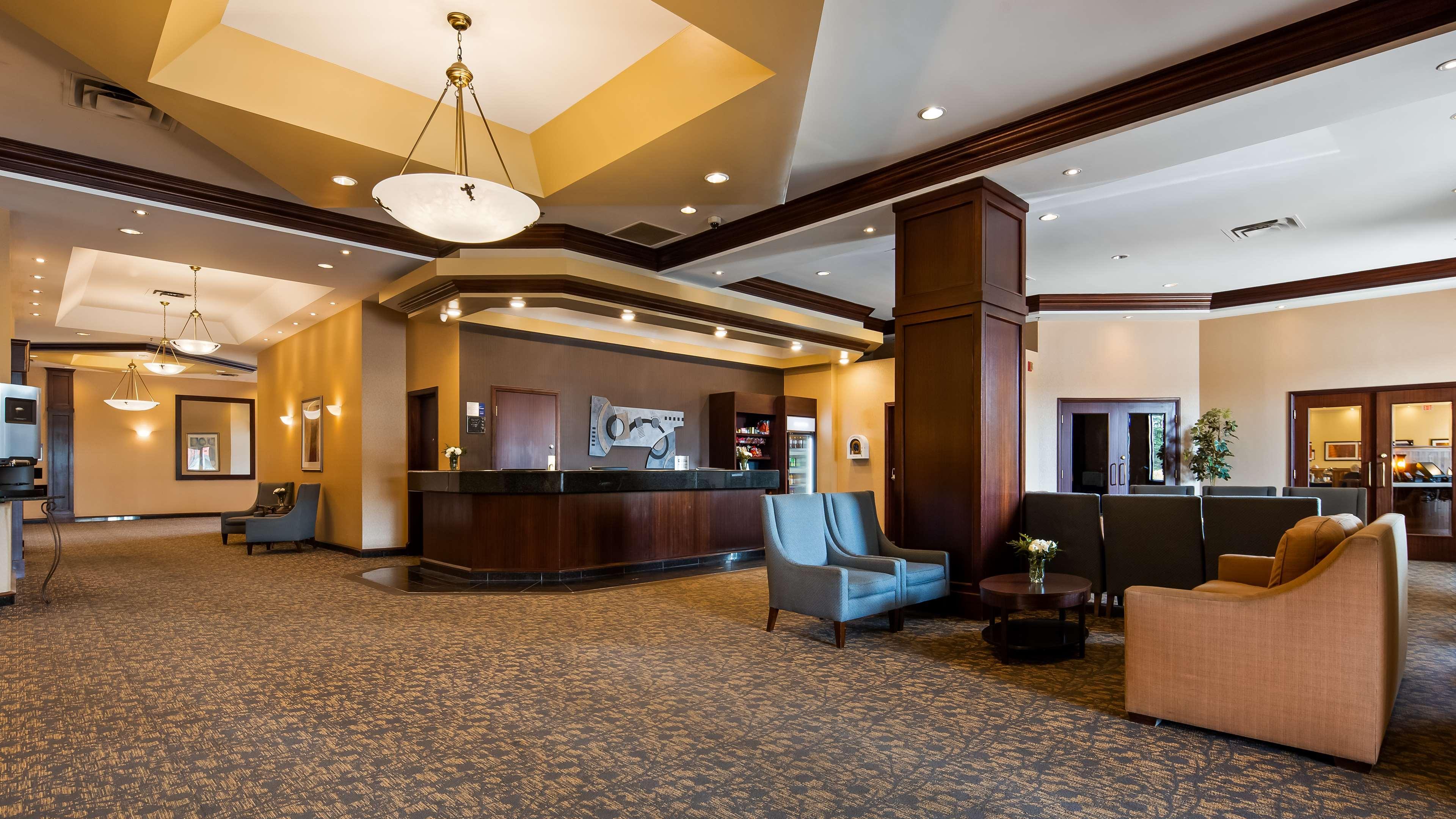 Best Western Plus Winnipeg Airport Hotel מראה חיצוני תמונה