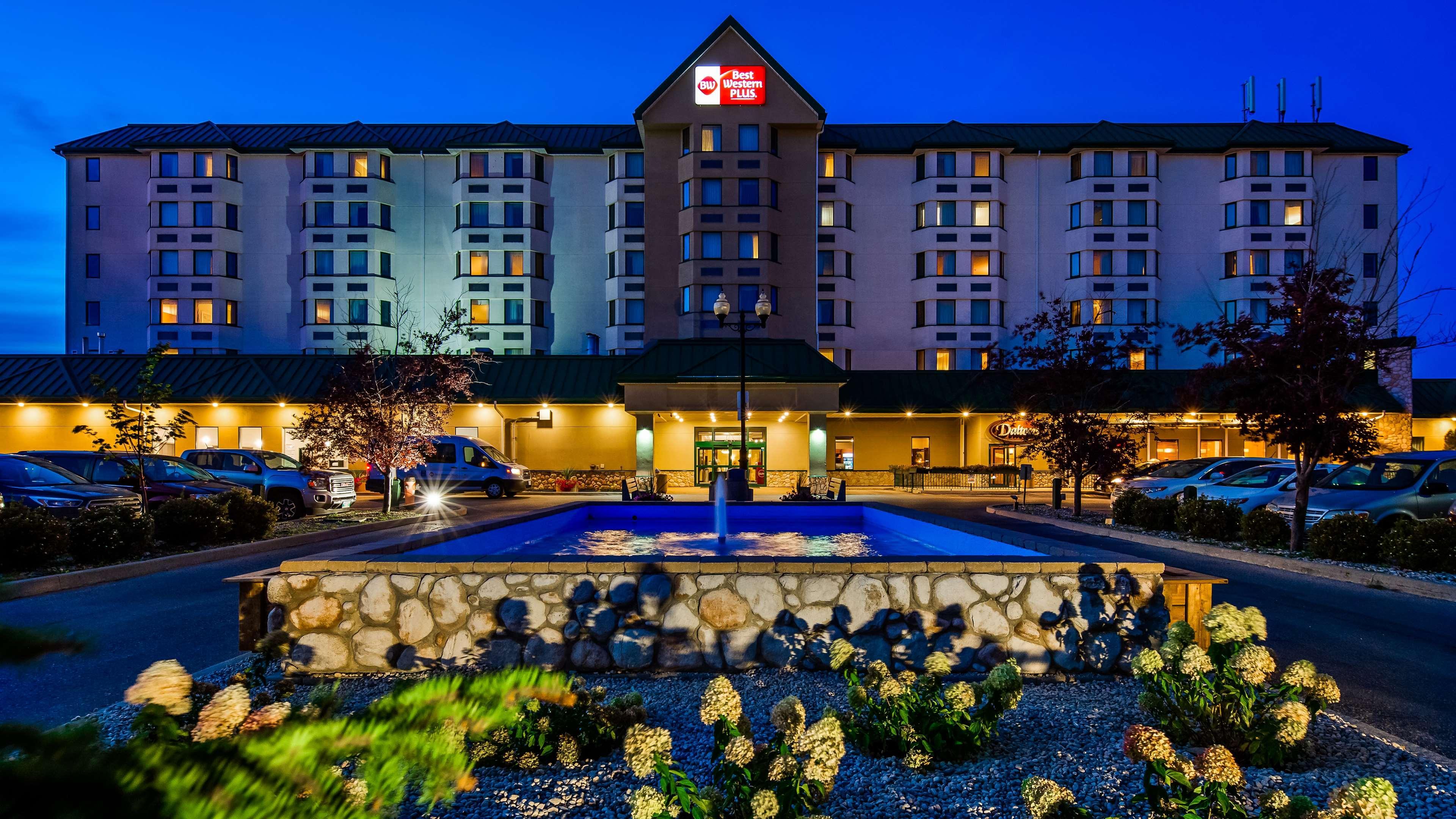 Best Western Plus Winnipeg Airport Hotel מראה חיצוני תמונה