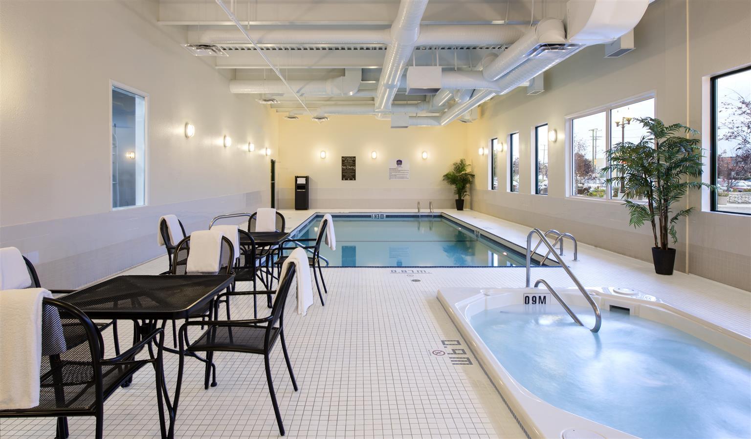 Best Western Plus Winnipeg Airport Hotel מראה חיצוני תמונה
