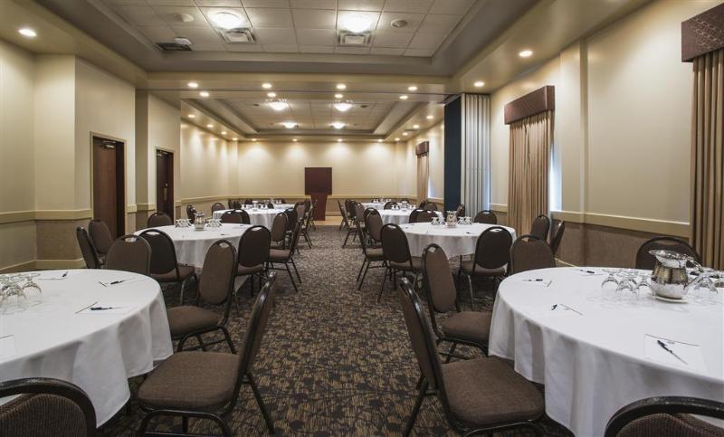 Best Western Plus Winnipeg Airport Hotel מראה חיצוני תמונה